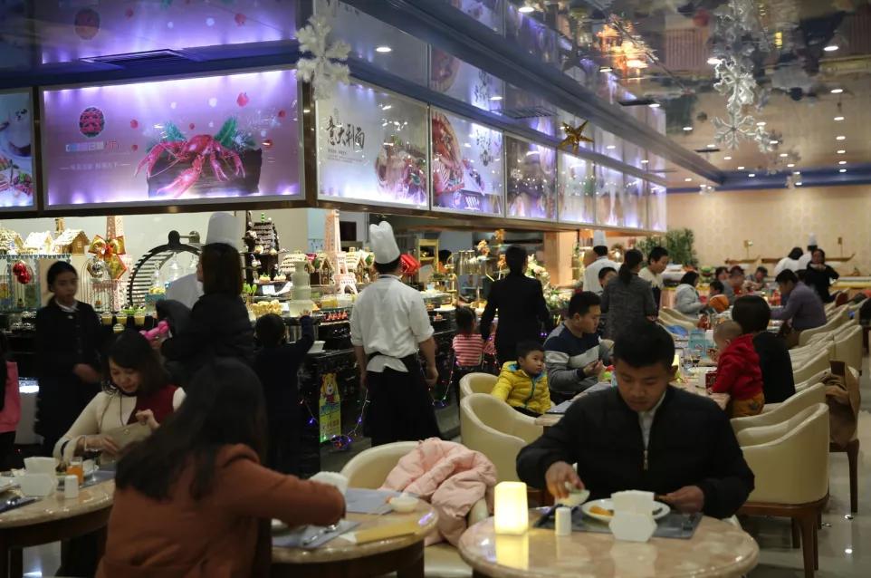 网红地标万家丽的“时尚购物社交”新体验，潮玩打卡就来这儿