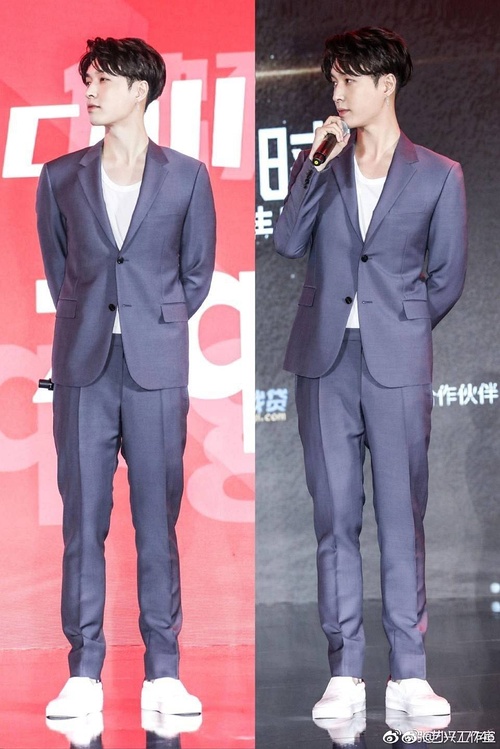 王俊凯蝴蝶结西装,王俊凯西装穿搭风格