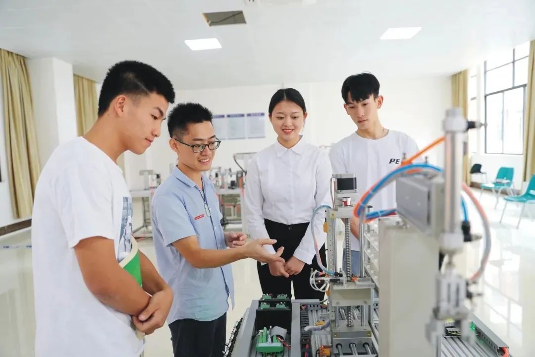 报读专业方向,广东文理职业学院有什么专业