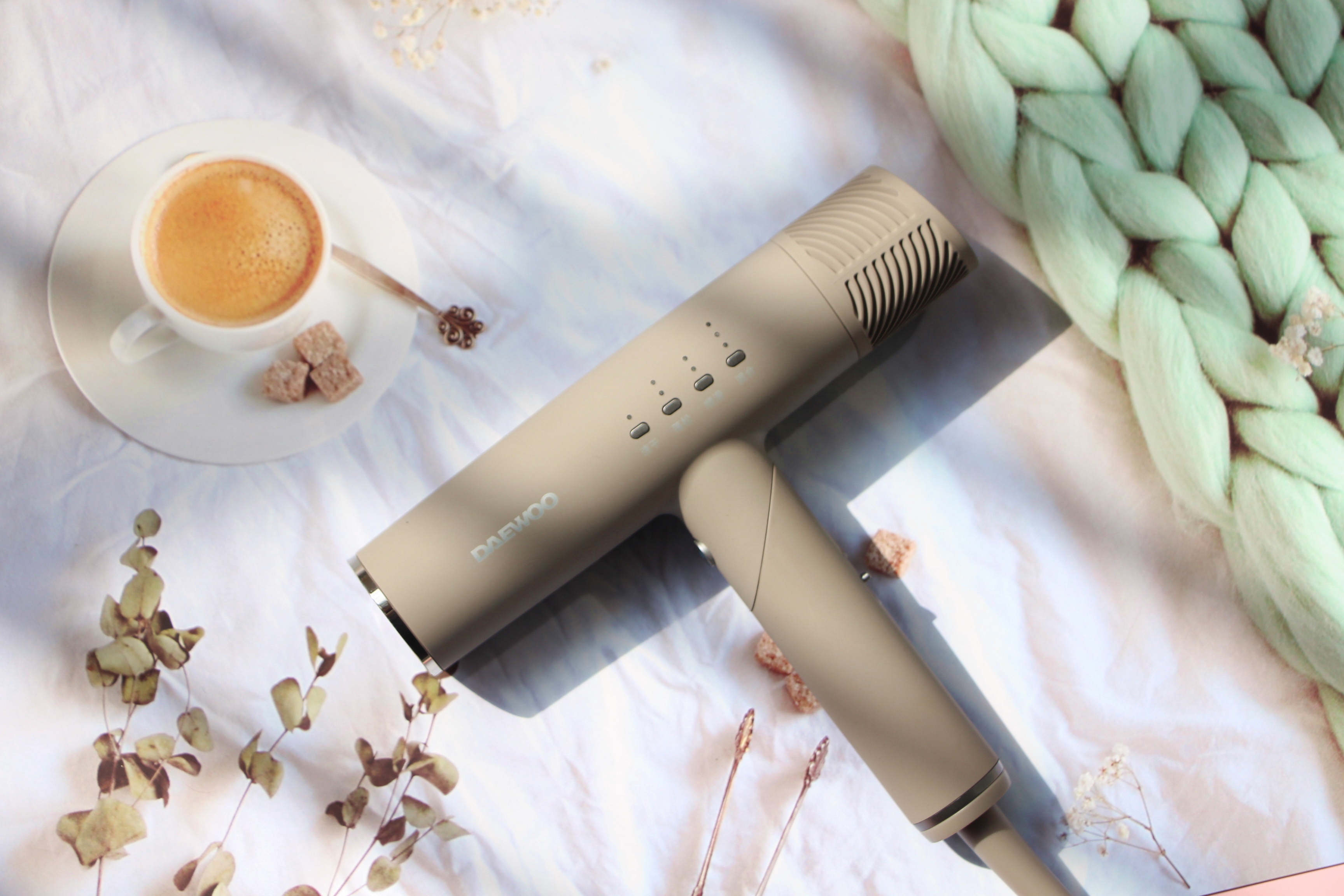 百变实用发型,百变造型吹风机