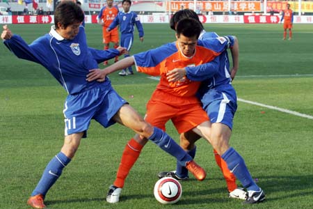 重温鲁能2010夺冠,2005中超联赛大连实德客场