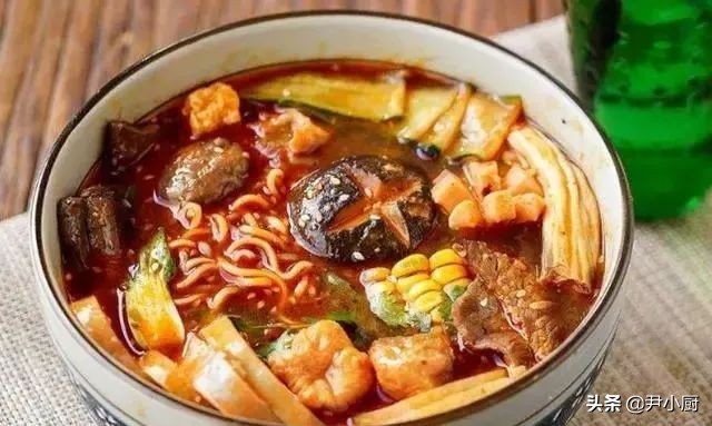 地摊经济火了，推荐13种低风险，高利润的小吃技术，保证月入过万