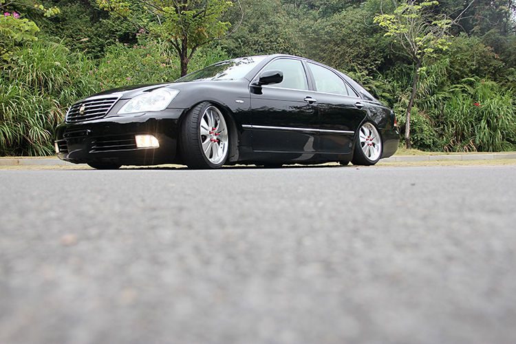 极品经典丰田皇冠,梅州市12代丰田皇冠