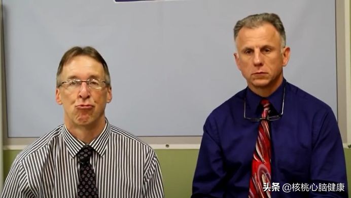 中风后面瘫怎样康复？一套面部小动作，简单实用效果惊人