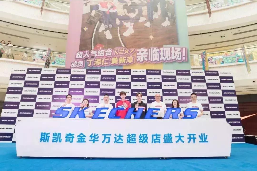 一年卖140万双鞋赚多少,一年卖1万双鞋