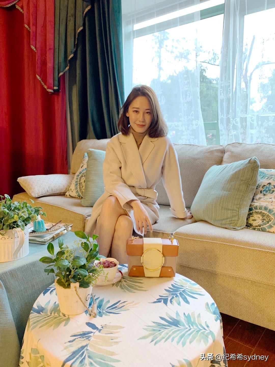 过年拜年包好多红包,拜年拎回来一只鸡一只鸭