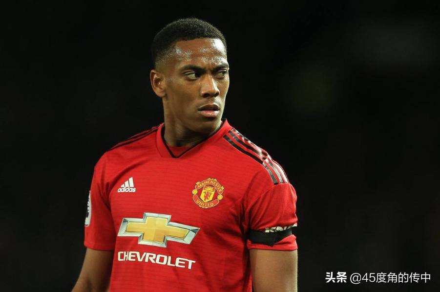 格策加盟曼联,足坛十大神锋来袭格策