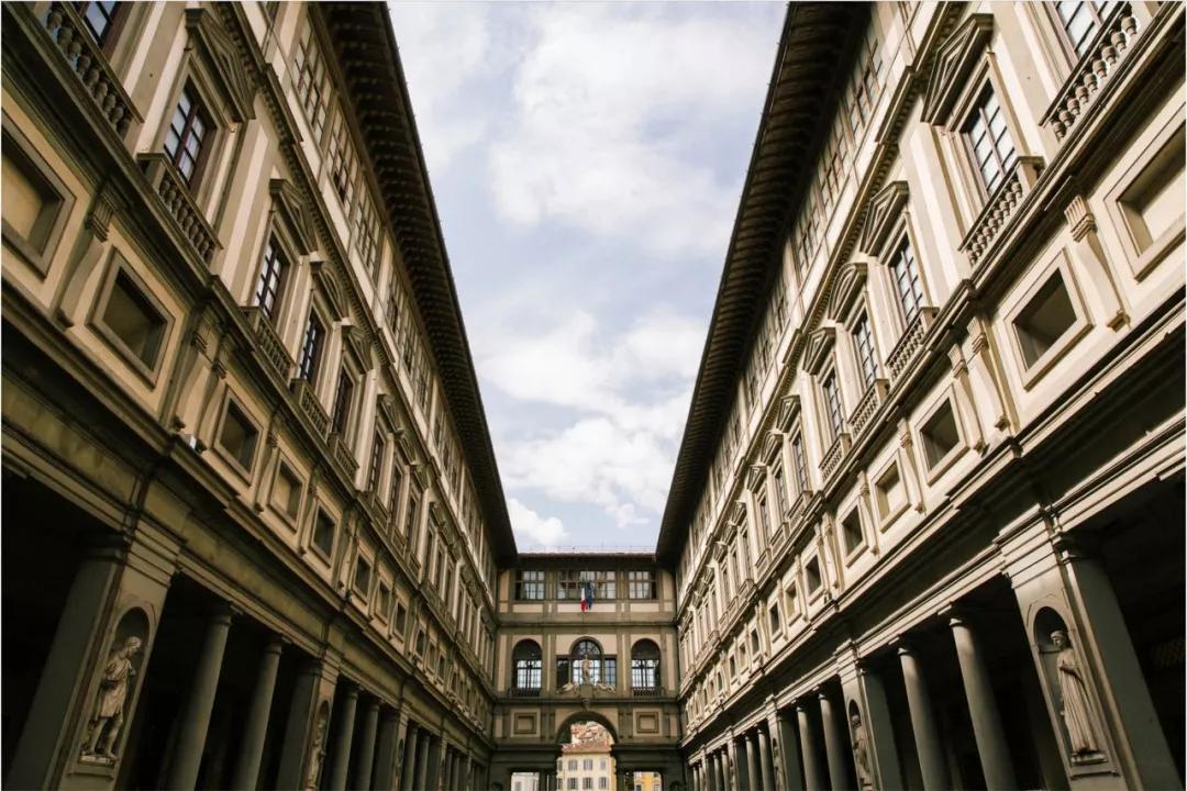 真美女,捐出千亿家产,成就世界顶级博物馆,稀世珍宝对全球开放