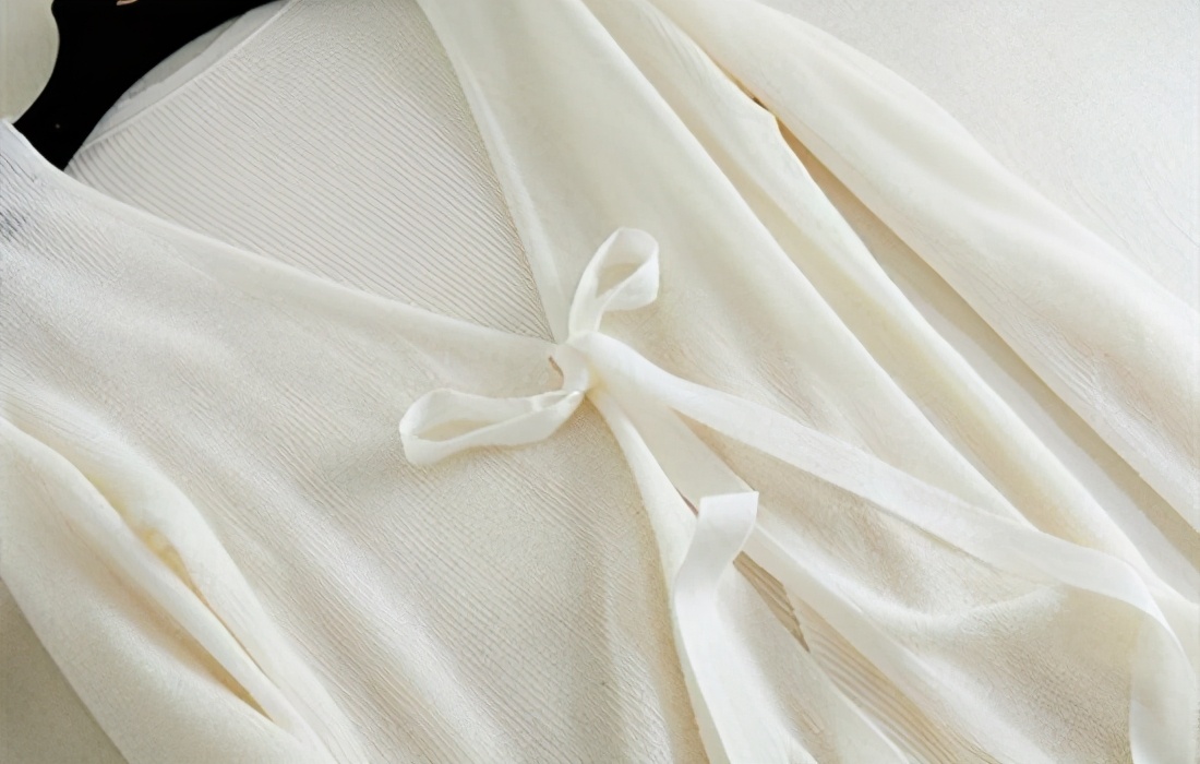 白防晒衣发黄了怎么洗白,防晒衣变黄如何洗白