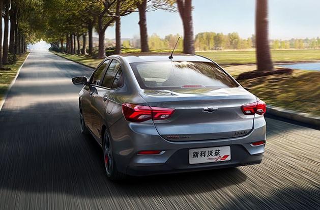 2017科沃兹1.5自动欣享版红色,雪佛兰科沃兹红色