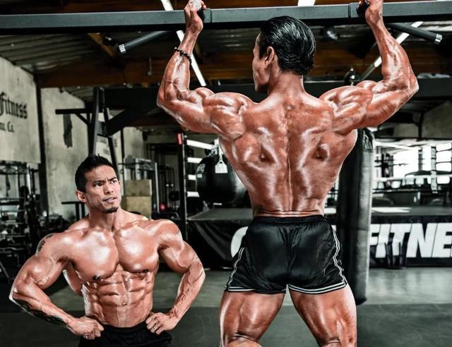 背部训练如何避免左右肌肉不一样,如何加强背部肌肉训练方法