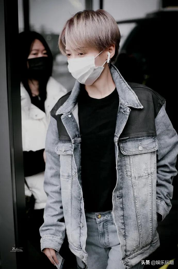 张艺兴刘雨昕ck广告视频,ck代言人刘雨昕最新内衣