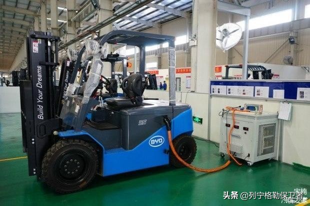 宋楠：中国品牌之比亚迪超级电叉车（2015年版）