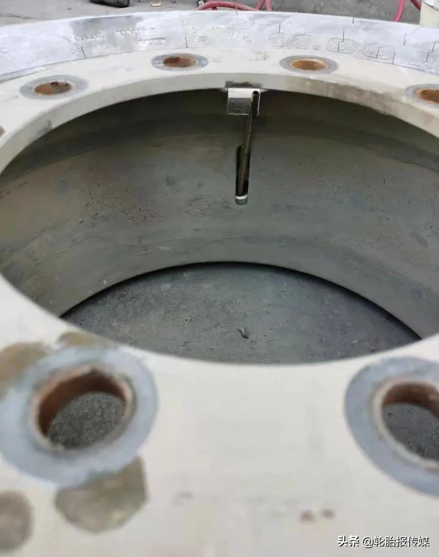 内胎气门嘴怎么补,内胎气门嘴修补方法