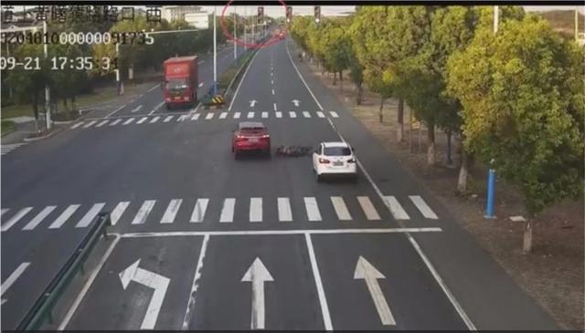 常州开车撞人事件6人死亡,江苏常州新北骑电动车出车祸死亡