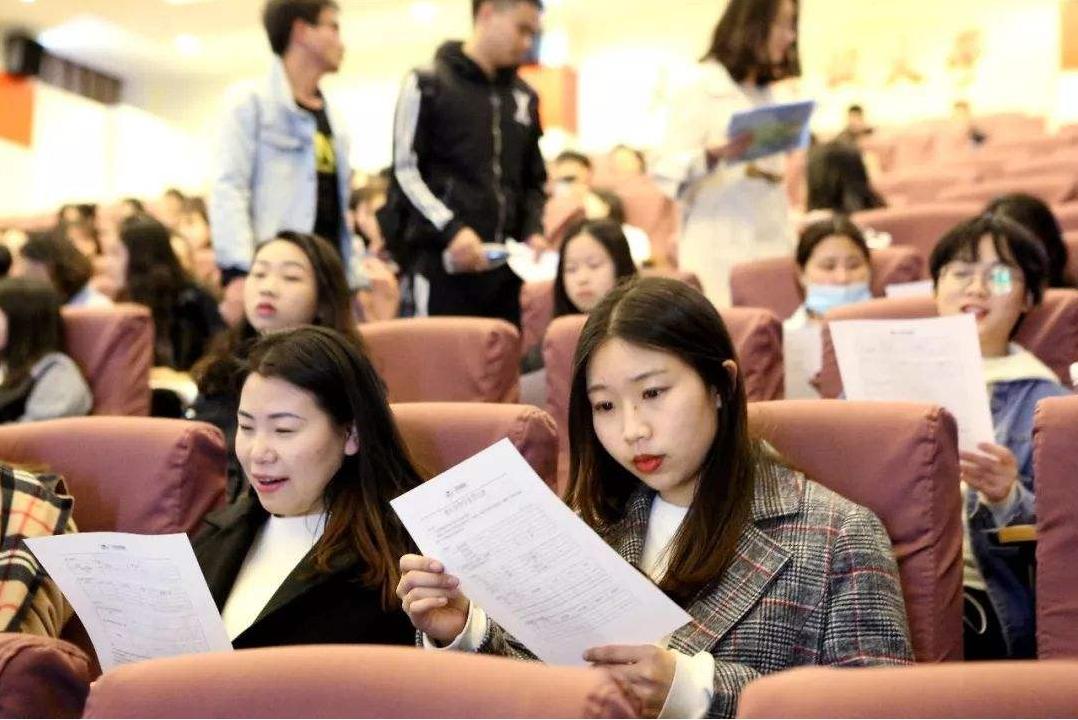 2022年女生就业率最高的十大专业,二本专业就业率排名女生