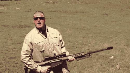 用大狙吃鸡,用大狙打敌人