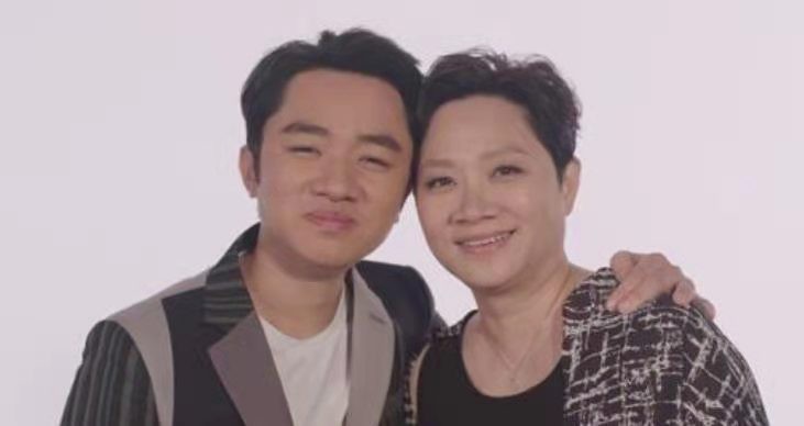 费尽心思追到的高颜值女友,王祖蓝是怎么出名的