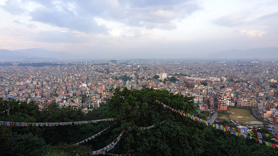 尼泊尔十堰,尼泊尔为什么这么穷