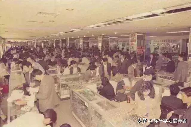 深圳华强北山寨之城,华强北山寨之王靠山寨苹果出圈