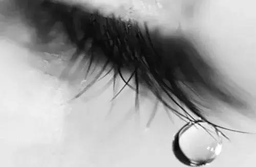 案例|15岁少年强奸7岁女童后推下25楼，“爸爸经常当着我的面看黄片……”