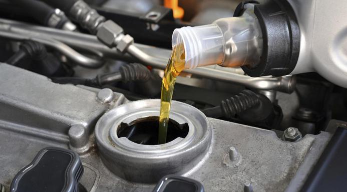 长效机油可以中途换机滤吗,使用机油与汽车保养里程