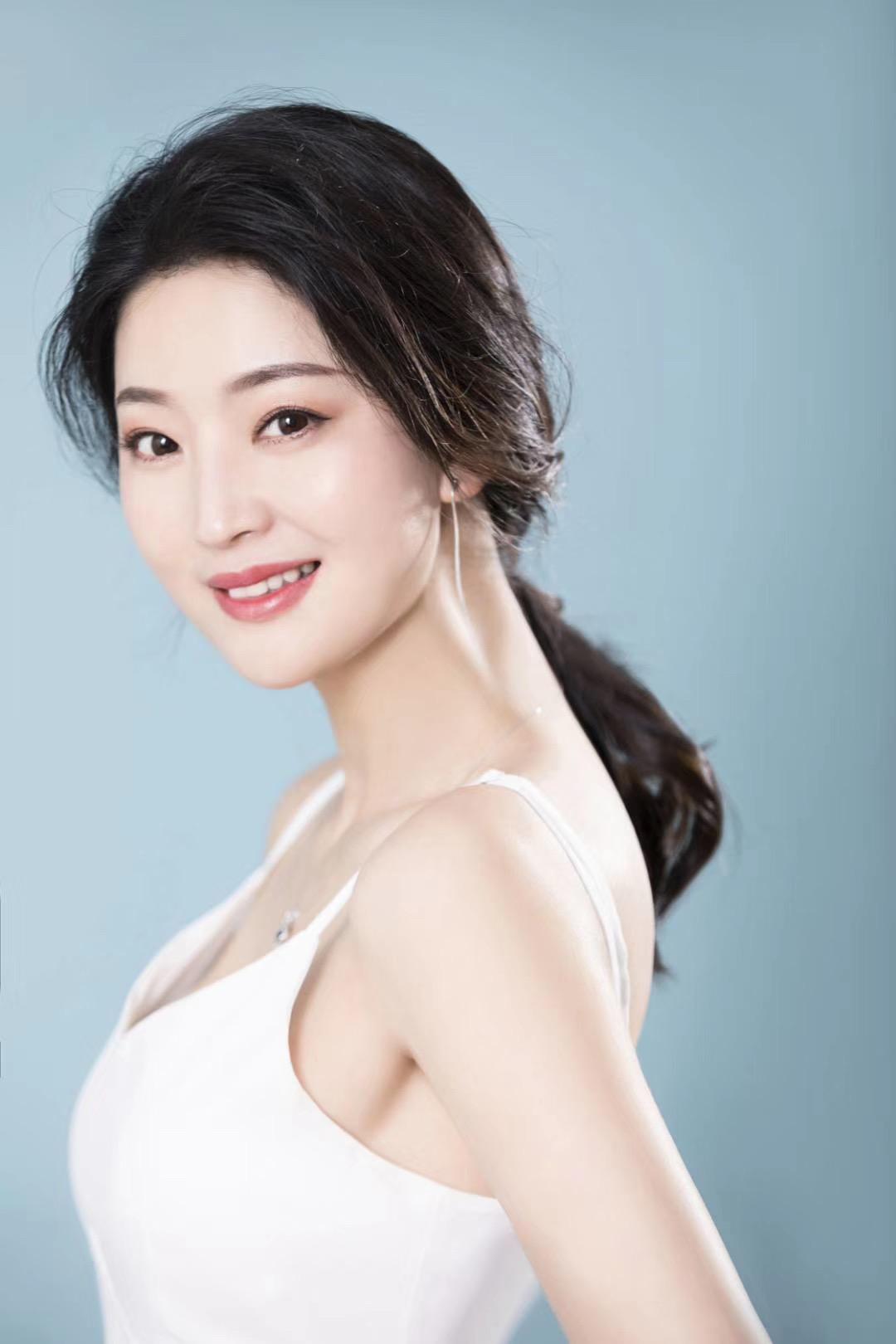 姜蓉蓉个人简介,姜蓉蓉是明星吗