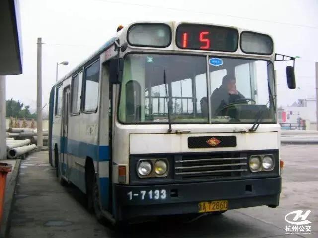 浠庢瘺澶村皬浼欏埌涓勾澶у彅,浠庢瘺澶村皬浼欏埌鐧藉彂鑻嶈媿