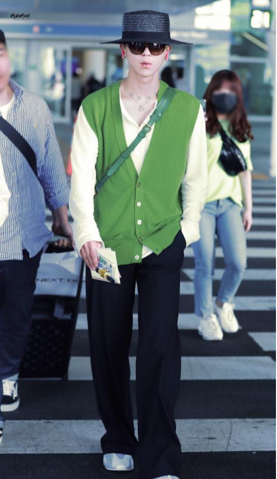 宋旻浩的时尚我不懂！日常感觉俗气的围巾包头，竟然能穿出嘻哈感