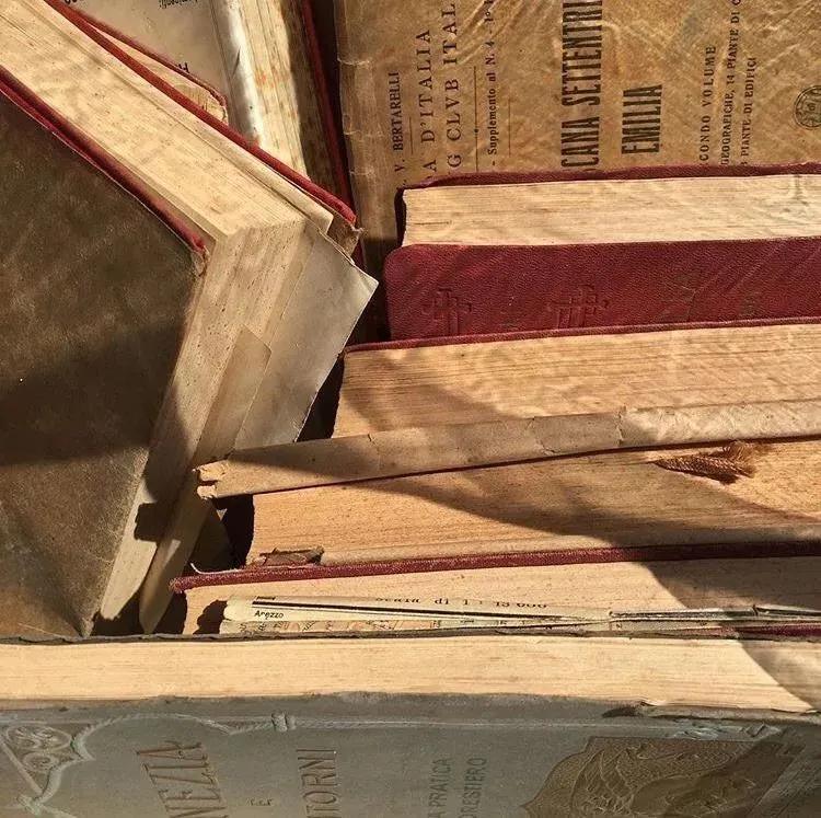 浅色系ins风背景图,浅色系壁纸ins高级质感真人