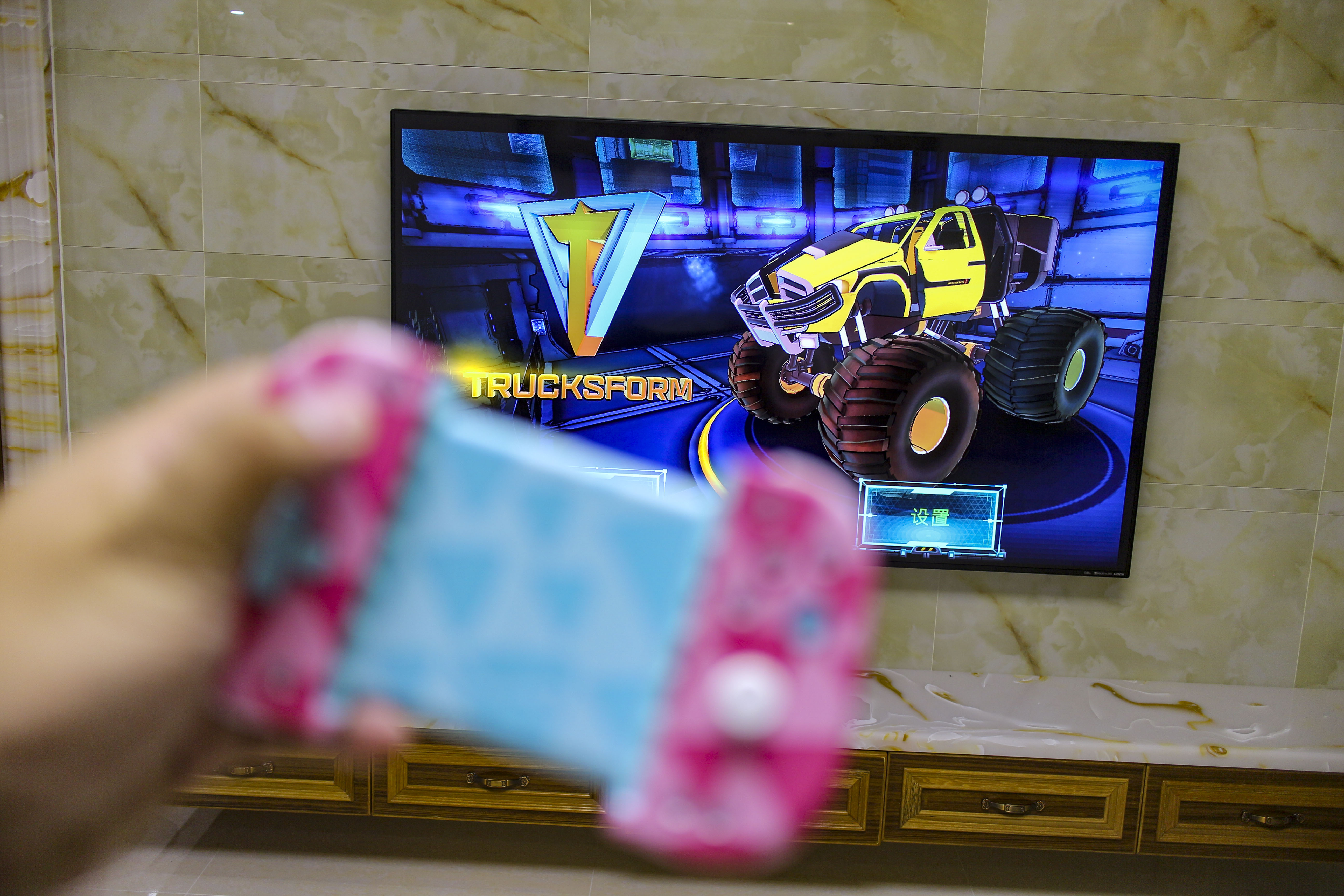 海美迪自带播放软件下载,自己搭建一个免费照片直播平台