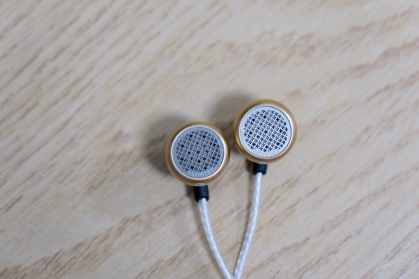 阿思翠平头耳机,阿思翠lyraclassic耳机评测