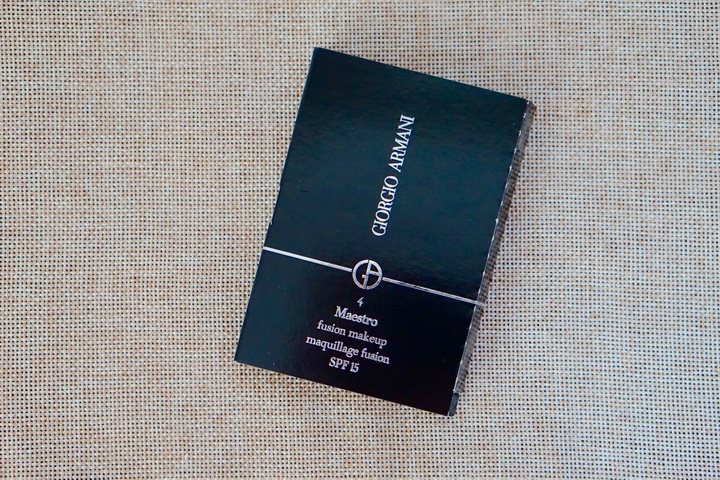阿玛尼粉底液1.5号黄黑皮真实测评,阿玛尼粉底液怎么用服帖