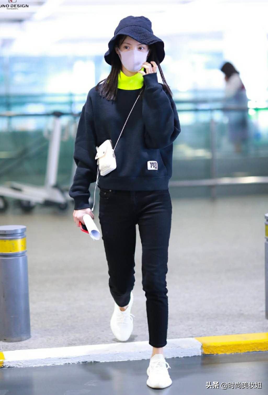 金晨穿衣搭配阔腿裤,金晨穿灰色暗格西服灰色短裤