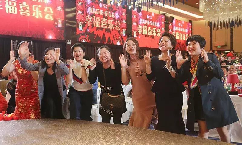 幸福喜乐会｜巨邦幸福家园再分房，父母乐开怀，大奖不断芬芳无限