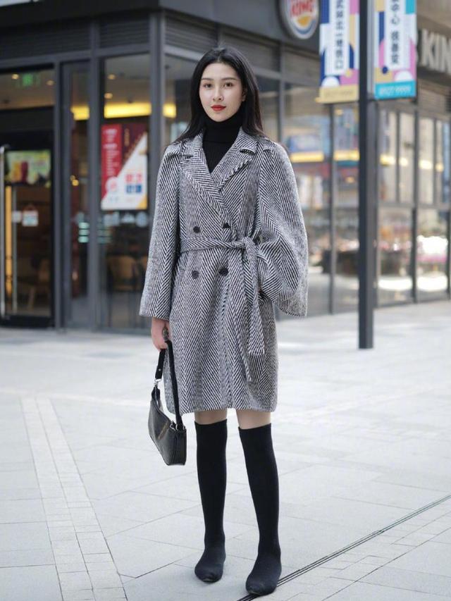 冬天穿格子大衣要怎么搭配,冬季格子大衣穿搭图片大全