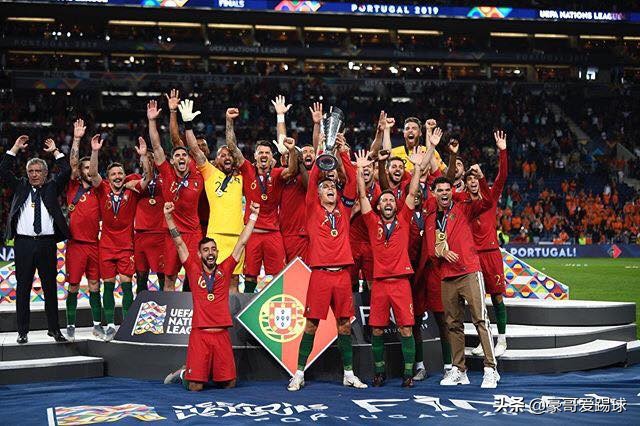 狼王鲁本内维斯,fm足球经理执教俱乐部和国家队