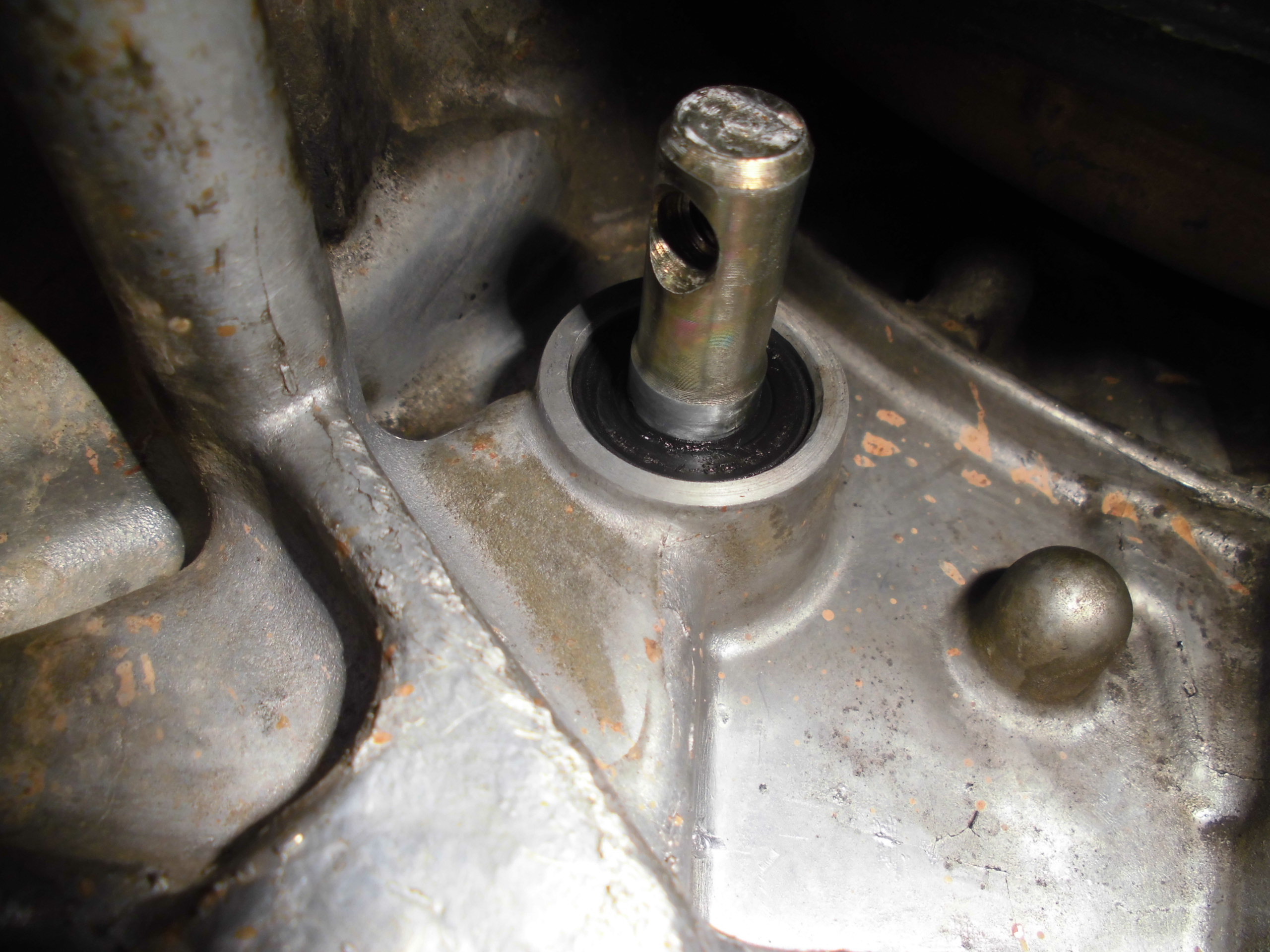 摩托车换挡杆油封漏油解决方法,换挡杆油封渗油