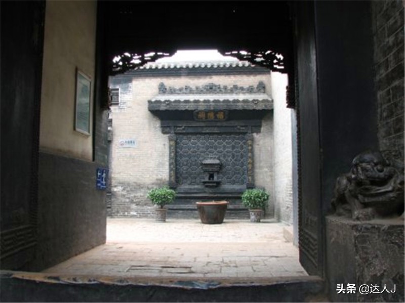 跟着小天才继续出门采购,跟着小天玩游戏