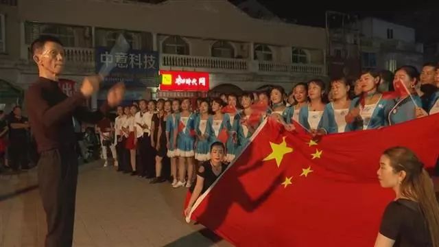 汉川严老师跳舞,严老师广场舞蹈