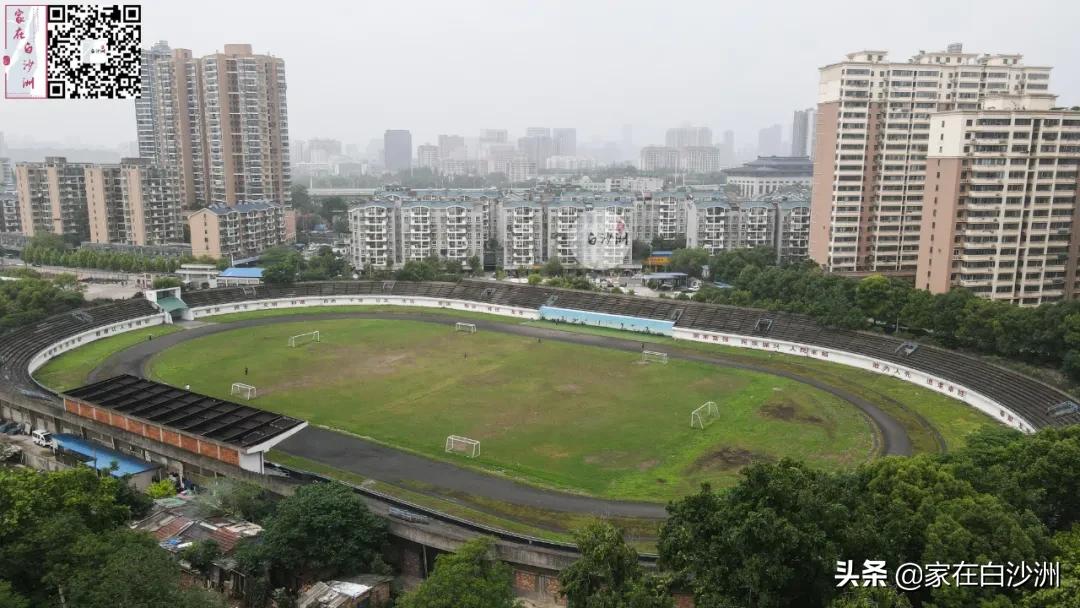 武汉白沙洲足球场地,白沙洲江滩足球场