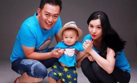 黄海冰：撞脸樊少皇，当红时3拒琼瑶，47岁过气当毛主席特型演员