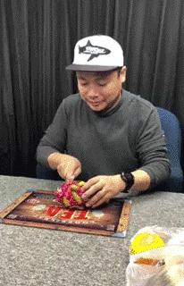 小孩手被榨汁机卡住,孩子手指被榨汁机搅伤