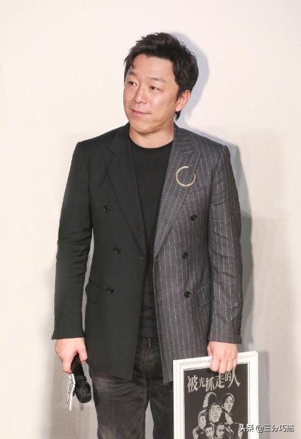 黄渤穿爱马仕工装裤,黄渤在路上的电影