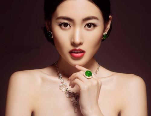 云南翡翠骗局央视,翡翠bc货有毒吗