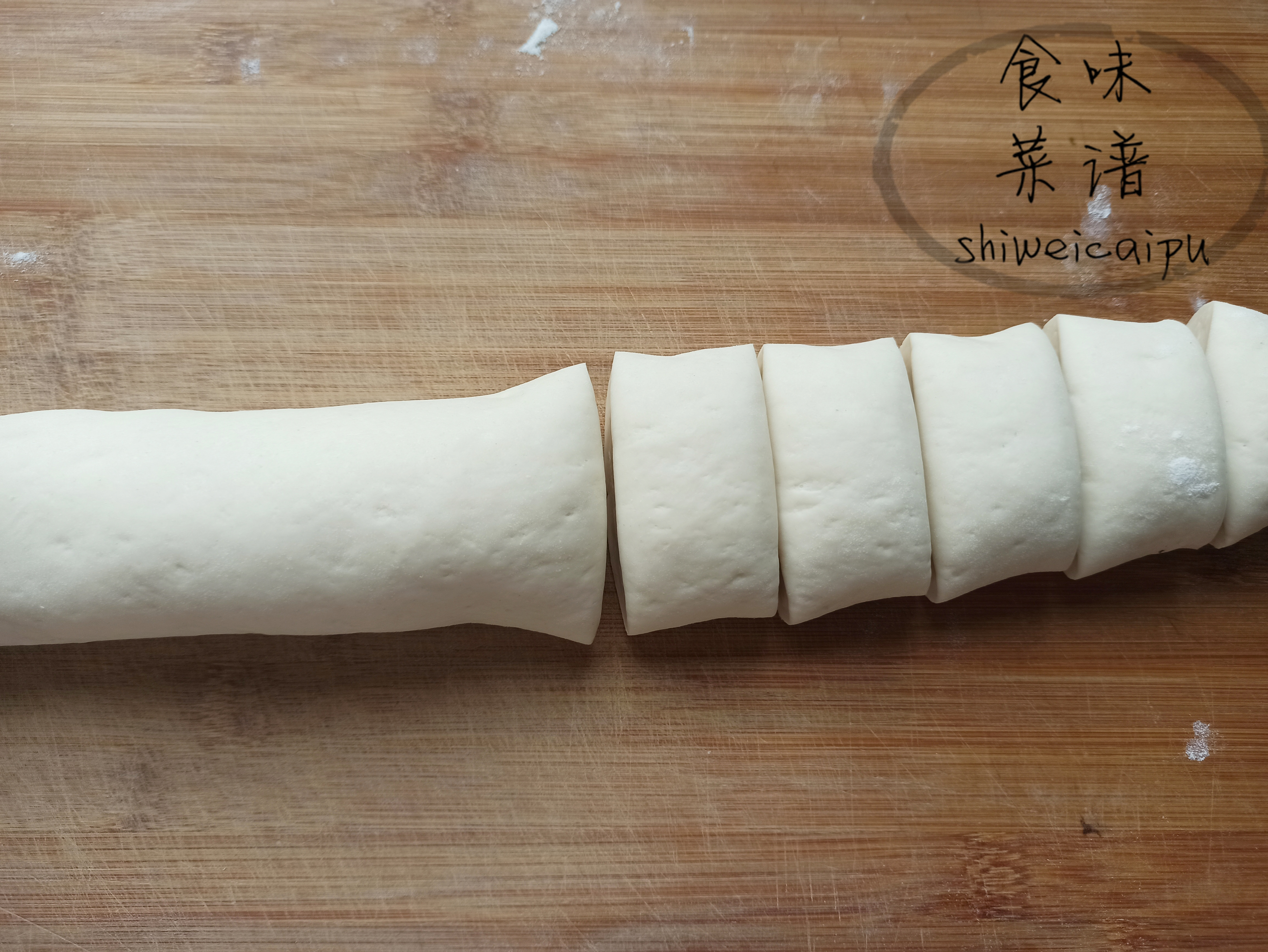 怎样包酱肉包子更好吃,怎么做酱肉包子蓬松又软又好吃