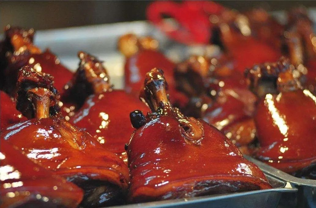 遇到猪最怕什么,碰到大猪草怎么办