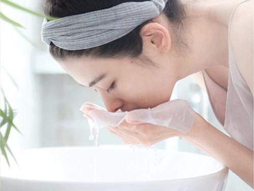 摆脱毛孔粗大和油腻就这么简单,毛孔粗大显老怎么处理