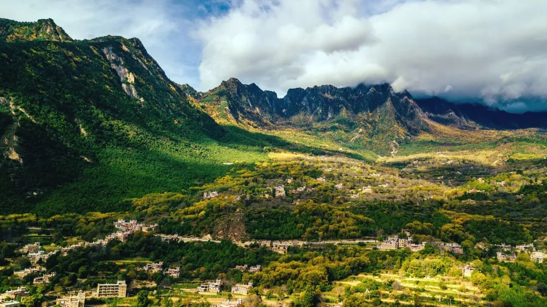 情歌故乡，格萨尔王故里，不去*藏西**就去梦中的香巴拉