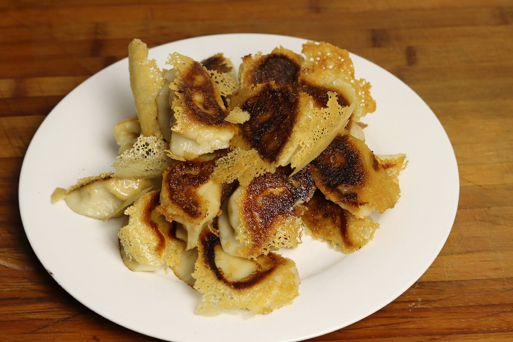 吃剩下的饺子馅怎么做,吃剩下的饺子怎么做好吃